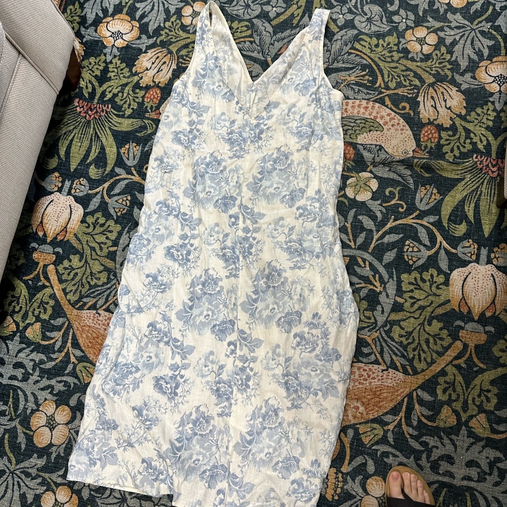 Floral Reformation V-Neck Dress in Blue and White